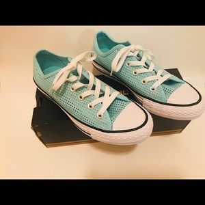 Converse Ox Perforated Motel Chucks, Women-6, Teal